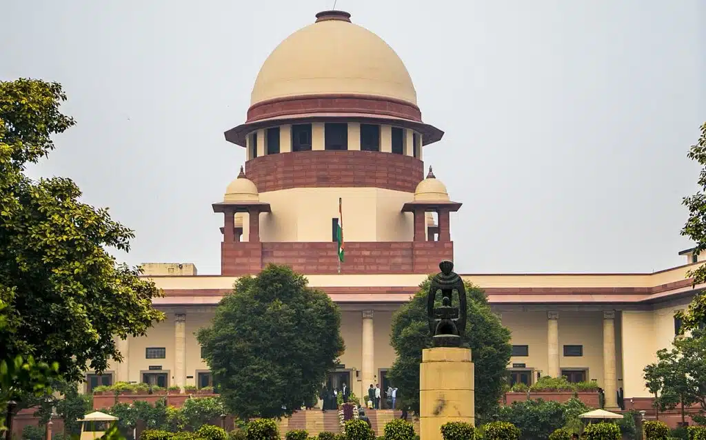 Supreme Court Issues Notice Over Violation of Anticipatory Bail Order: A Case of Judicial Oversight in Gujarat