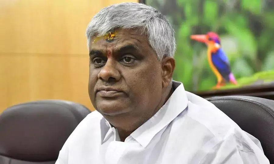 Judge for special court grants HD revanna bail in sexual abuse case.