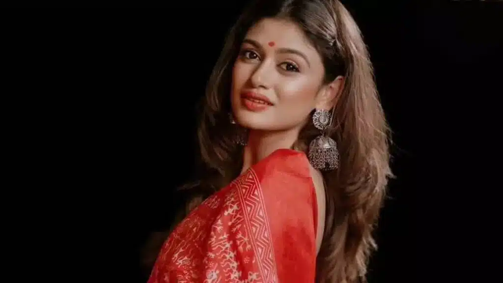 Whose plan was there in Oviya's leaked video or did Oviya want to gain fame by leaking the video?